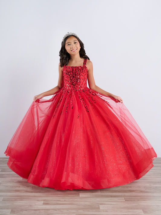 This girls' pageant dress, designed with a corset and A-line ballgown by Tiffany Princess 13796, features beautiful beaded shimmer that is sure to make any child feel like a princess. The dress is perfect for formal events and competitions, providing both glamour and comfort.
Sizes: 2-16
Colors: Red, Sky