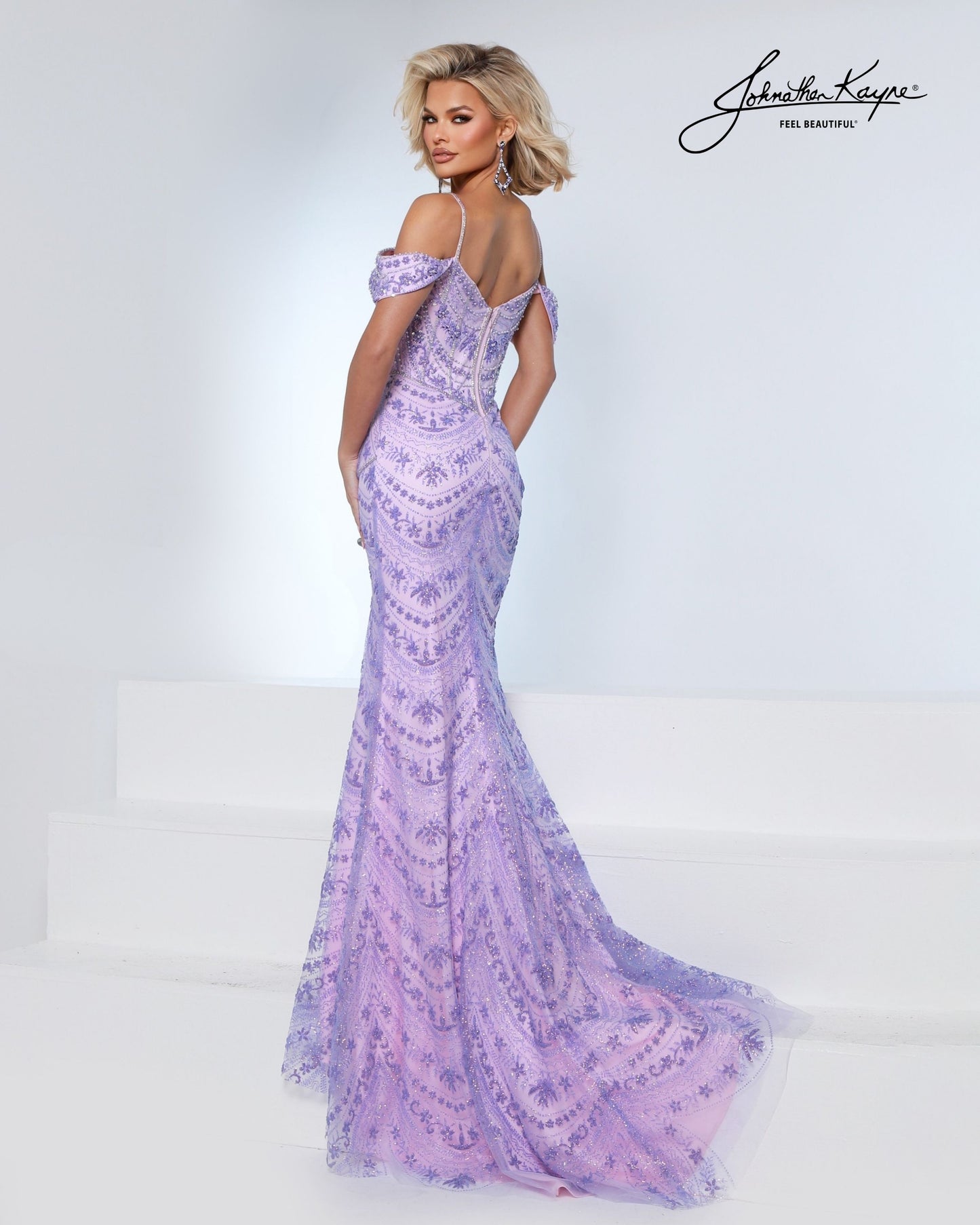 Designer: Johnathan Kayne — Style 3273
Sparkling and eye-catching, Johnathan Kayne style 3273 is a beaded and sequin long prom dress made to catch every light in the room. This fitted pageant dress offers a glamorous, red-carpet feel that is perfect for prom, pageant, and formal events where she wants a show-stopping gown.
Sizes: 000, 00, 0, 2, 4, 6, 8, 10, 12, 14, 16
Colors: Pink/Powder Blue, Lilac