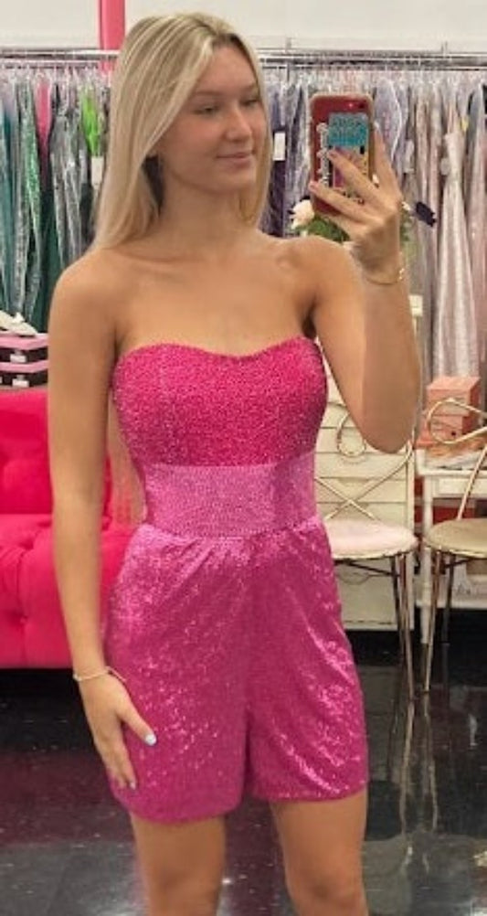 Ashley Lauren 4493 short Liquid Beaded Strapless Romper Pageant Fun Fashion sweetheart neckline illusion belt Size: 4 Color: Fuchsia