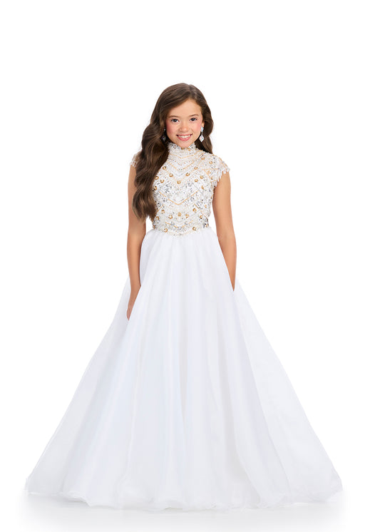 From the pageant stage to the formal event, the Ashley Lauren Kids 8296 dress will make your little girl stand out. The elegant A line design is embellished with exquisite beading and stunning fringe details, while the high neck adds a touch of sophistication. A perfect choice for any special occasion. A ball gown dream! This glamorous ball gown features a fully beaded bodice with a stunning halter neckline. Complete with an organza skirt and open back, this gown belongs in your wardrobe!
Halter Neckline
O