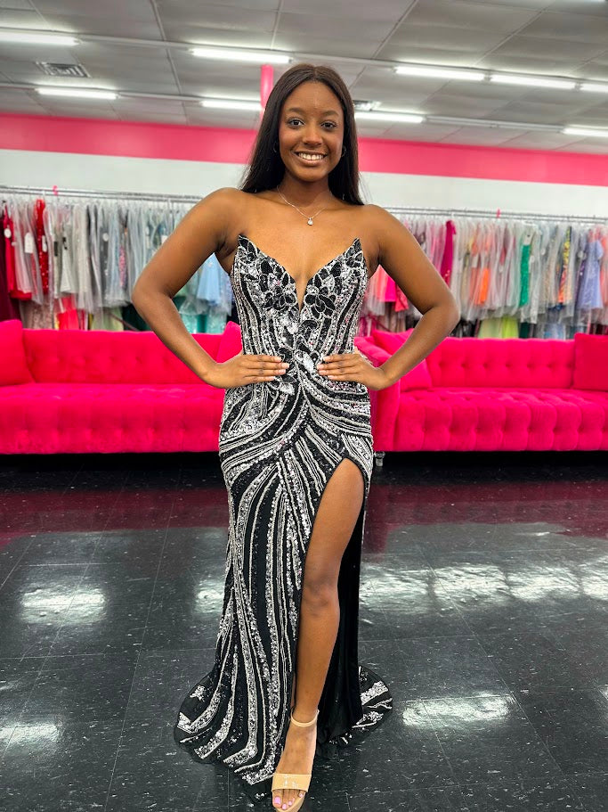 Ashley Lauren 11236 Black/Silver Sequin Prom Dress 10 / Black/Silver Ashley Lauren 11236 Black/Silver Sequin Prom Dress 10 / Black/Silver