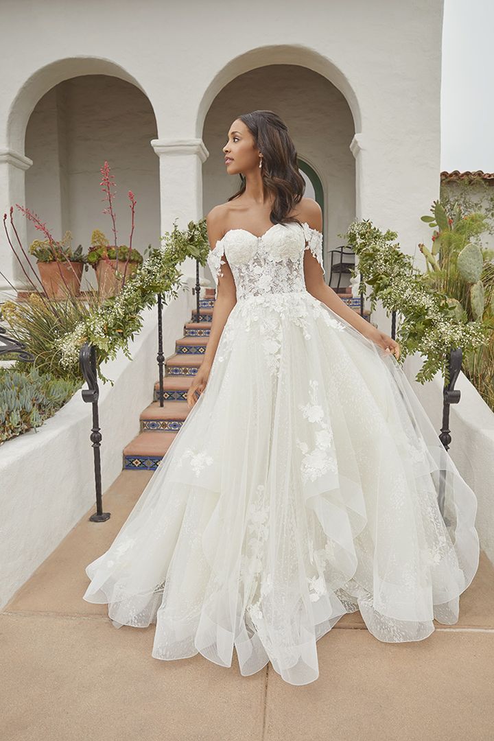 Beloved Bridal B372 Size 4 Astley Wedding Dress by Casablanca Bridal Lace Off the Shoulder Ballgown Beloved Bridal B372 Size 4 Astley Wedding Dress by Casablanca Bridal Lace Off the Shoulder Ballgown