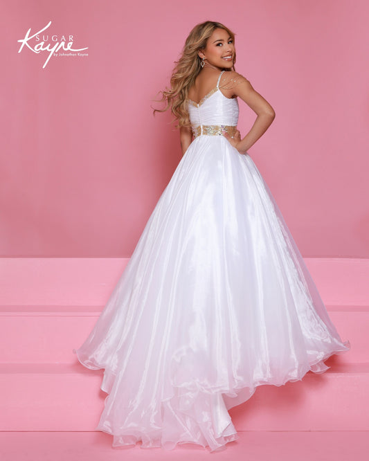 Designer: Sugar Kayne — Style C401
Sugar Kayne style C401 is a classic girls pageant dress with layered organza and a smooth satin lining for beautiful volume and shine. The full skirt and refined bodice give this gown timeless pageant appeal, making it ideal for everything from local titles to national stages.
Sizes: 2–16
Colors: Cotton Candy, Jade, White/Gold
