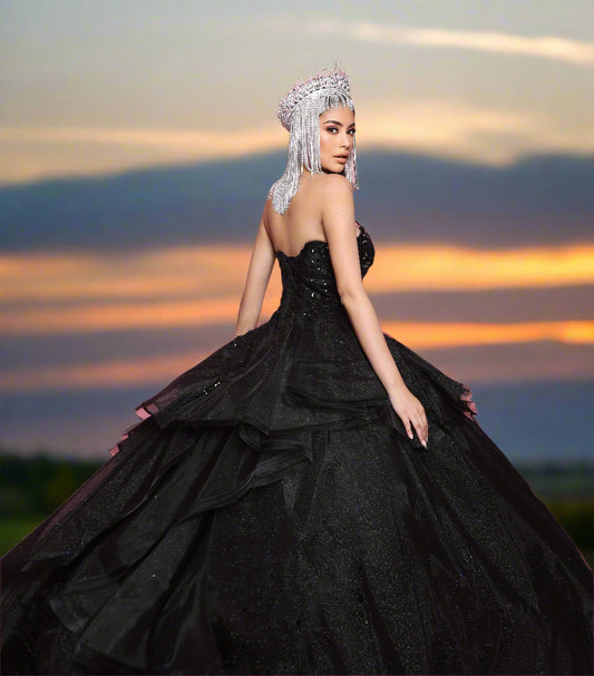 Nina Canacci Q130 Quinceneara Dress Sweetheart Neckline Glitter Lace Puff Sleeve Layered Skirt