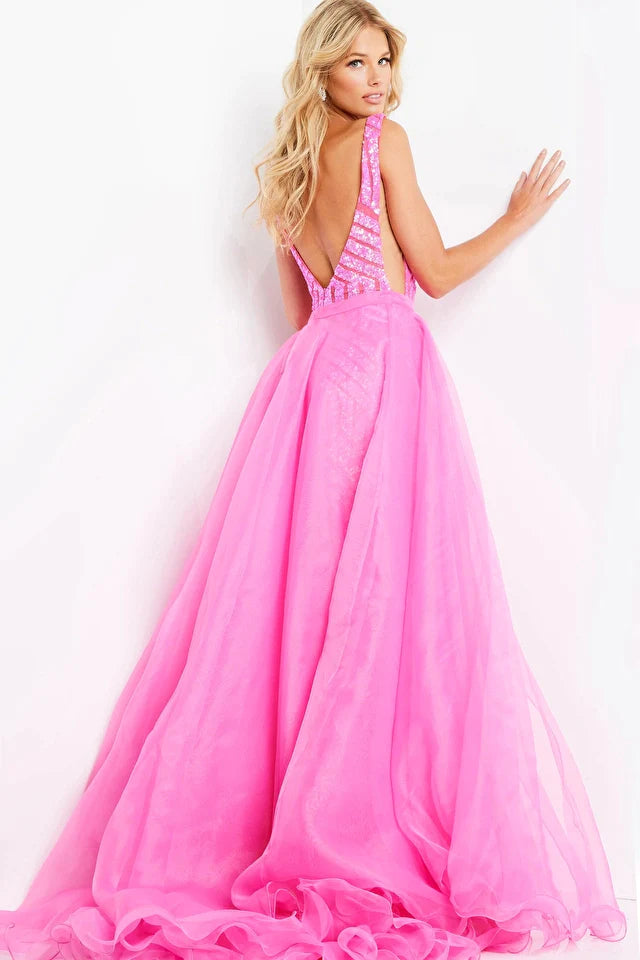 Jovani 25833 Long Fitted Sequin Mermaid Pageant Dress is an elegant choice for formal wear. It features a fitted bodice, detachable overskirt, and all-over sequin detailing for a dazzling look. The mermaid silhouette accentuates your curves for a figure-flattering effect. Crafted from a lightweight yet durable fabric, this gown is designed for long-lasting wear.