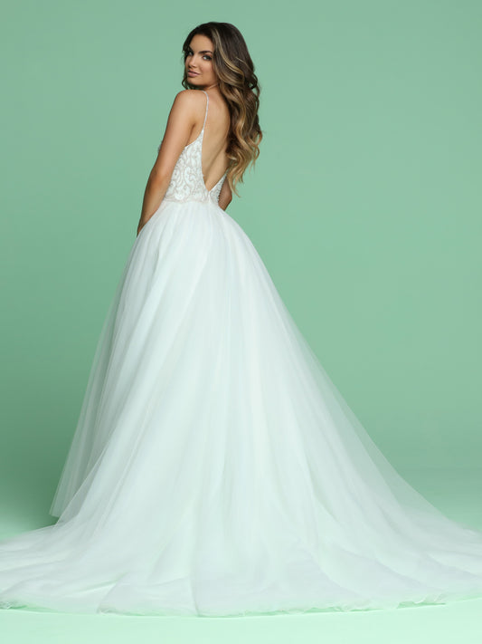 Davinci Bridal 50603 is a stunning Lush A Line Wedding Dress Featuring an Embellished V neckline with spaghetti straps leading to an open back. Lush Layers of Tulle in the Ballgown skirt flow into a sweeping train. Available for 1-2 Week Delivery!!! Available Sizes: 2,4,6,8,10,12,14,16,18,20 Available Colors: Ivory/Blue, Ivory/Ivory