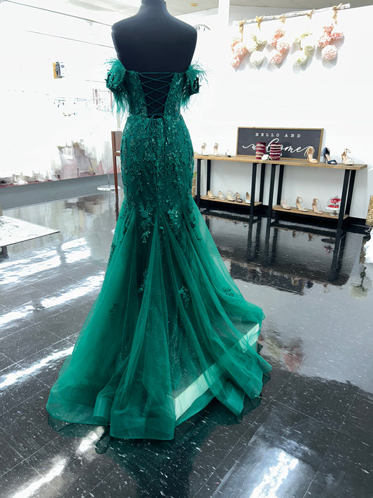 Amarra 88621 Size 10 Emerald Long Sheer Lace Shimmer Mermaid Prom Dress Feather Straps Pageant Gown Corset