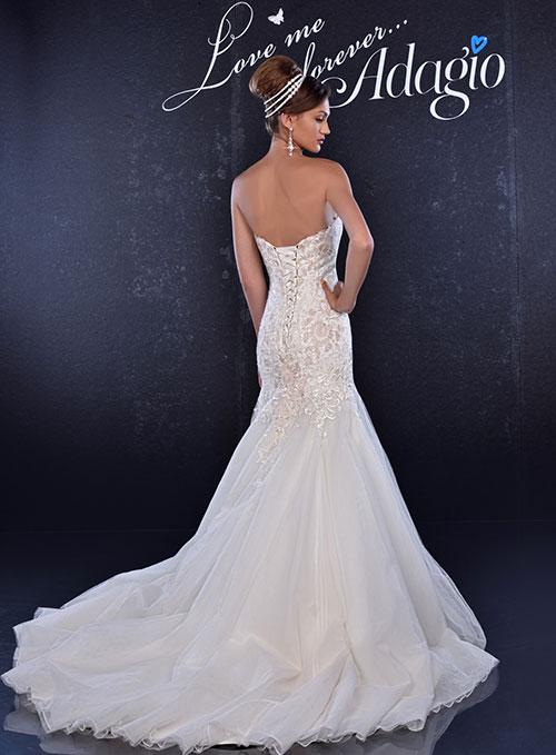 Adagio Bridal W9244 Ivory Size 16 Fabric: LACE/TULLE Sweetheart neckline fitted lace wedding gown, with a fit and flare tulle skirt and a long train. Wedding Dress Bridal Gown