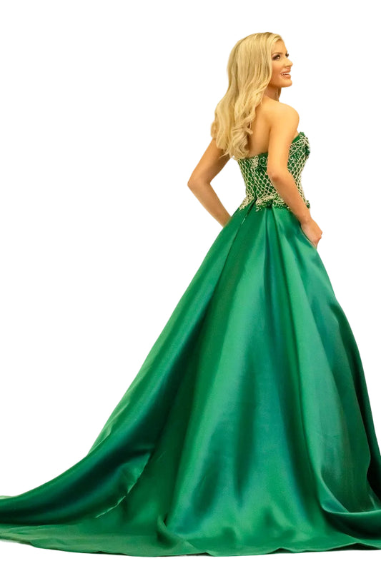 Johnathan-Kayne-2333-Emerald-pageant-dress-sweetheart-neckline-strapless-embellished-bodice-mermaid-overskirt