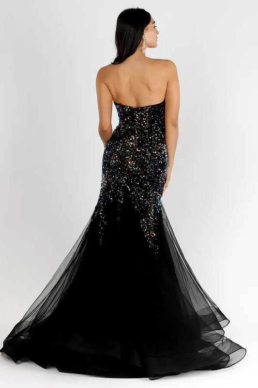 Vienna Prom 82030 Strapless Mermaid Prom Dress with Tulle skirt and Sweetheart Neckline Vienna Prom 82030 Size 10, 16 Multi Strapless Mermaid Prom Dress Sequin Tulle Gown Size: 10, 16 Colors: Dark Multi