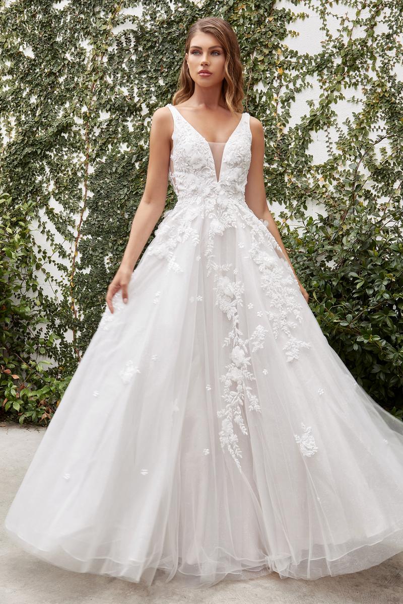 A1028W - GARDENIA LACE WEDDING BALL GOWN - ANDREA & LEO COUTURE | Lady Black Tie French White / 6 A1028W - GARDENIA LACE WEDDING BALL GOWN - ANDREA & LEO COUTURE | Lady Black Tie French White / 6