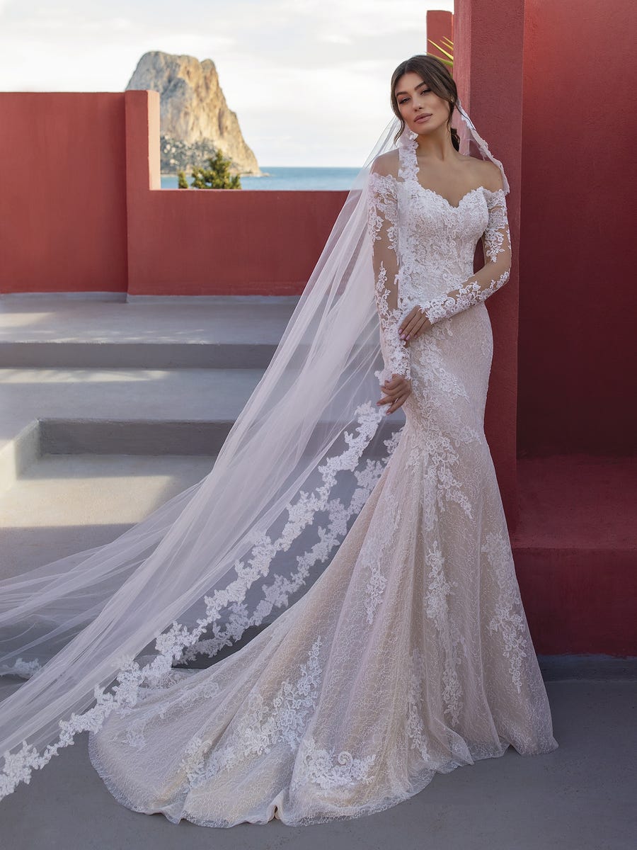 White One Bridal LILY Size 12 Lace Mermaid Wedding dress off the shoulder Long White One Bridal LILY Size 12 Lace Mermaid Wedding dress off the shoulder Long