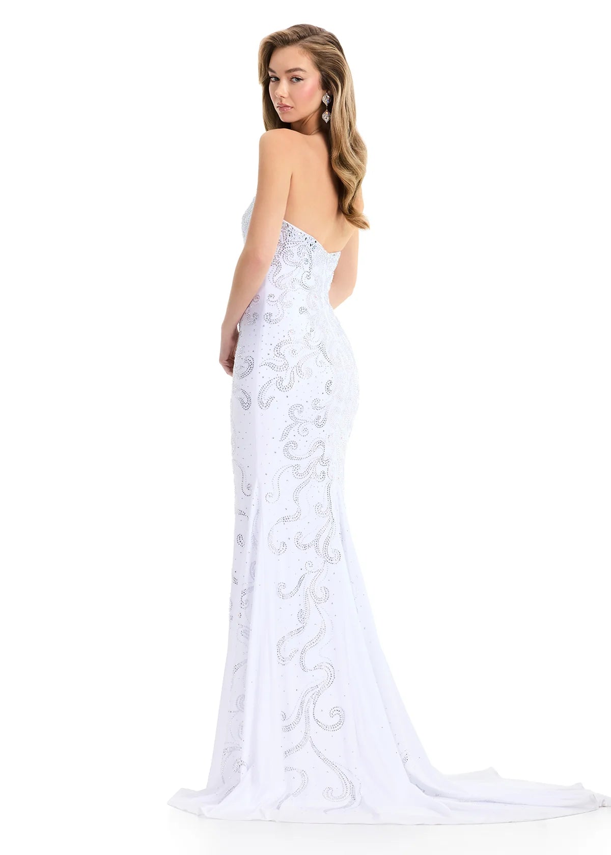 Ashley Lauren Style 12074 is a long prom dress designed for pageant and formal evening events. This elegant gown features Ashley Lauren's signature attention to fit and detail, creating a flattering silhouette that stands out on stage and in photos.

Available Colors: Fuchsia, White, Peacock

This Ashley Lauren dress is an ideal choice for prom, pageant competitions, formal galas, and red carpet events.

Designer: Ashley Lauren
Style Number: 12074