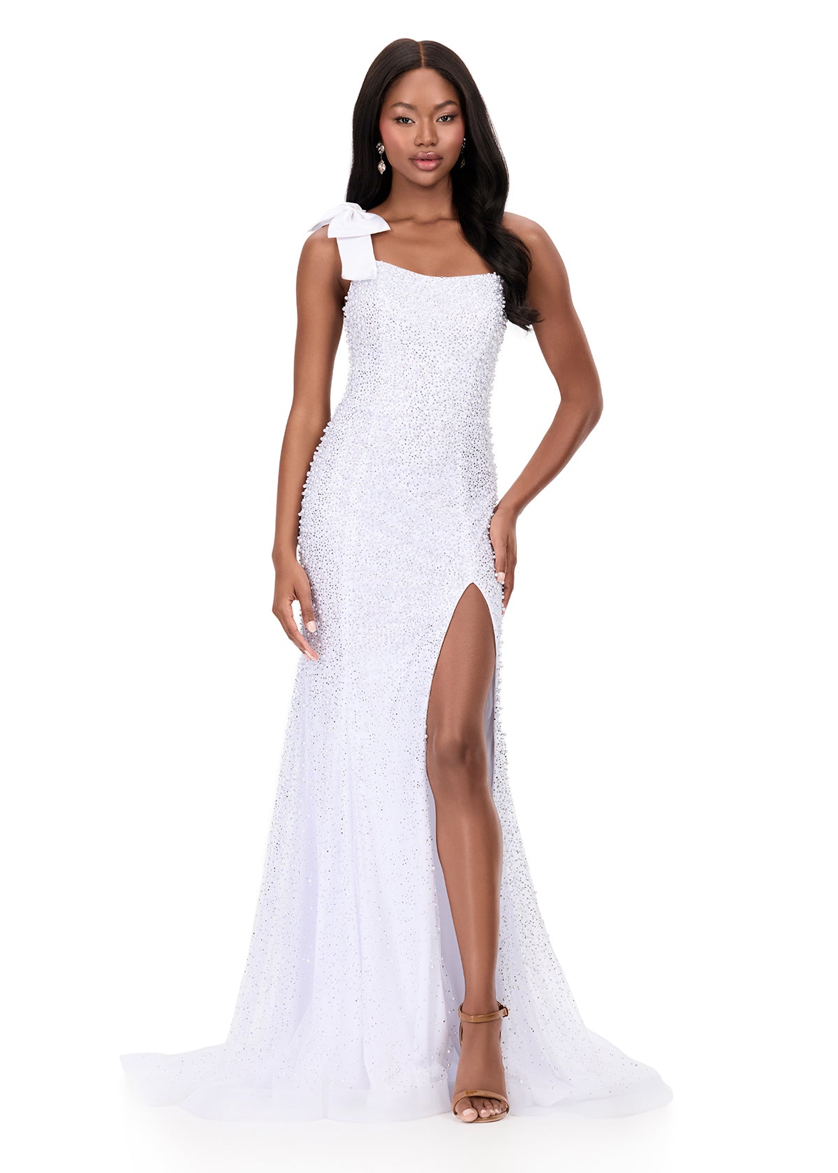 Ashley Lauren Style 12157 is a long prom dress designed for pageant and formal evening events. This elegant gown features Ashley Lauren's signature attention to fit and detail, creating a flattering silhouette that stands out on stage and in photos.

Available Colors: Black, Sky, White, Yellow

This Ashley Lauren dress is an ideal choice for prom, pageant competitions, formal galas, and red carpet events.

Designer: Ashley Lauren
Style Number: 12157