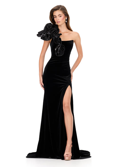 Ashley Lauren Style 12175 is a long prom dress designed for pageant and formal evening events. This elegant gown features Ashley Lauren's signature attention to fit and detail, creating a flattering silhouette that stands out on stage and in photos.

Available Colors: Black/Black, Black/White

This Ashley Lauren dress is an ideal choice for prom, pageant competitions, formal galas, and red carpet events.

Designer: Ashley Lauren
Style Number: 12175
