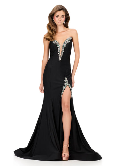 Ashley Lauren Style 12191 is a long prom dress designed for pageant and formal evening events. This elegant gown features Ashley Lauren's signature attention to fit and detail, creating a flattering silhouette that stands out on stage and in photos.

Available Colors: Black, Emerald, Fuchsia, Pink, Turquoise