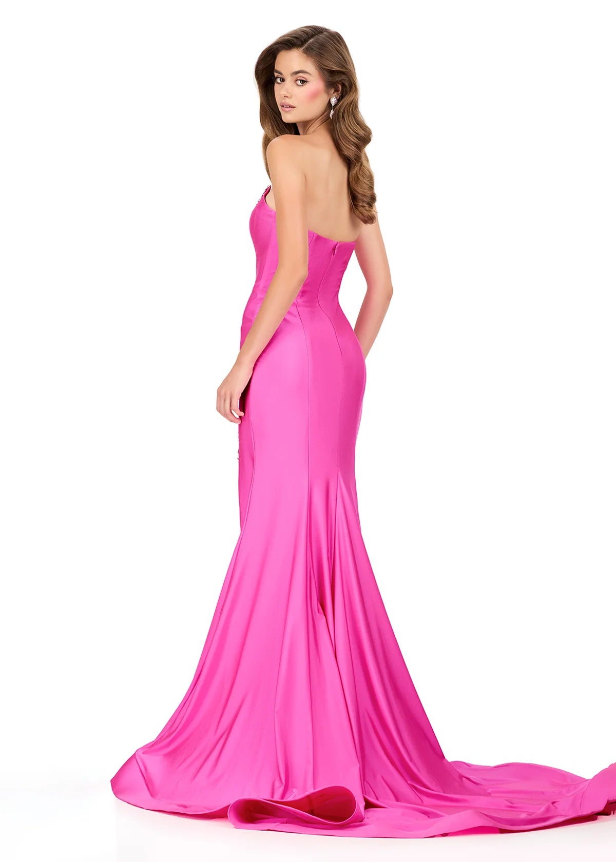 Ashley Lauren Style 12191 is a long prom dress designed for pageant and formal evening events. This elegant gown features Ashley Lauren's signature attention to fit and detail, creating a flattering silhouette that stands out on stage and in photos.

Available Colors: Black, Emerald, Fuchsia, Pink, Turquoise
