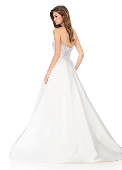 Ashley Lauren Style 12192 is a long prom dress designed for pageant and formal evening events. This elegant gown features Ashley Lauren's signature attention to fit and detail, creating a flattering silhouette that stands out on stage and in photos.

Available Colors: Aqua, Black, Ice Pink, Ivory, Lilac, Sky

This Ashley Lauren dress is an ideal choice for prom, pageant competitions, formal galas, and red carpet events.

Designer: Ashley Lauren
Style Number: 12192