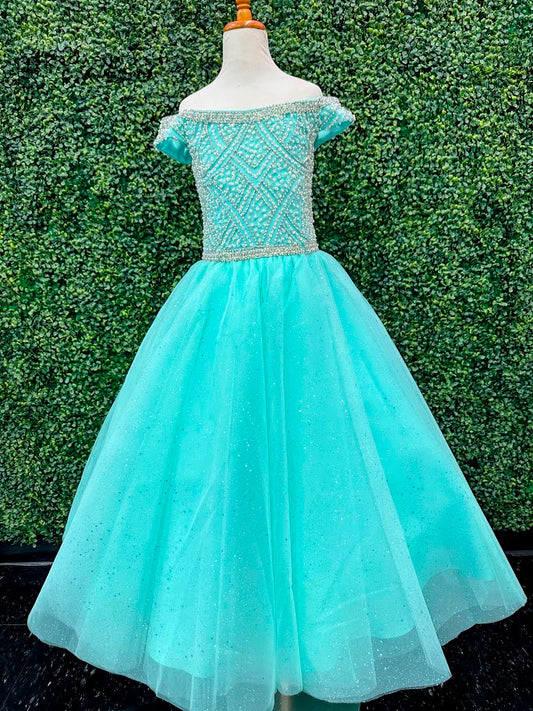 The Tiffany Princess 13722 pageant dress is a stunning option for any young contestant. The crystal and pearl bodice adds a touch of elegance, while the off-the-shoulder neckline and A-line ballgown silhouette create a regal look. Made with tulle, this dress is sure to stand out on stage. <span data-mce-fragment="1">Feel like a princess in this off-the-shoulder neckline with pearls and rhinestone beaded bodice, layers of tulle ball gown skirt and lace-up back closure.</span>