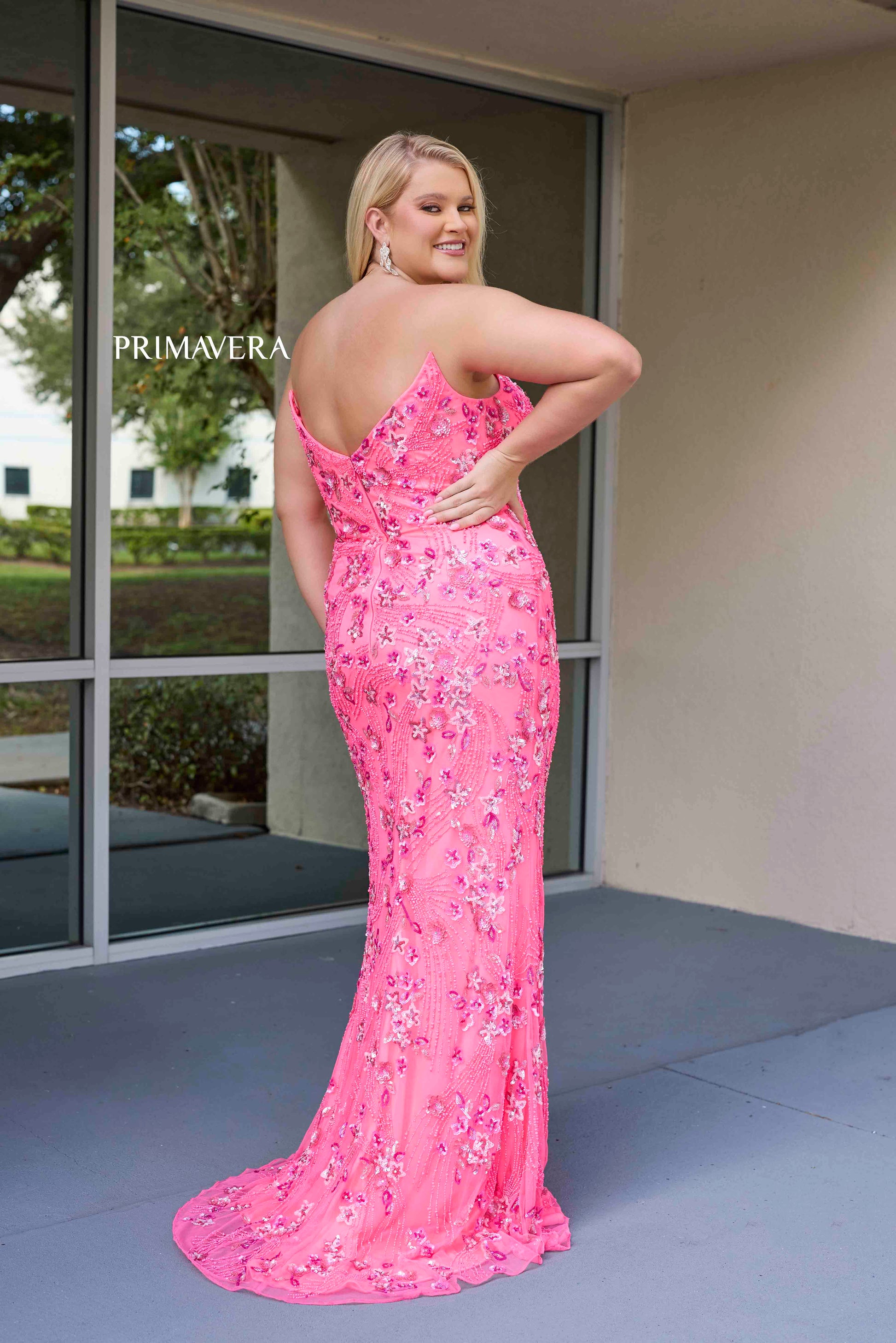 Primavera Couture 14080 Size 16 Black Fitted Sequin Plus Size Prom Dress V Neck Formal Gown Strapless Primavera Couture 14080 Size 16 Black Fitted Sequin Plus Size Prom Dress V Neck Formal Gown Strapless