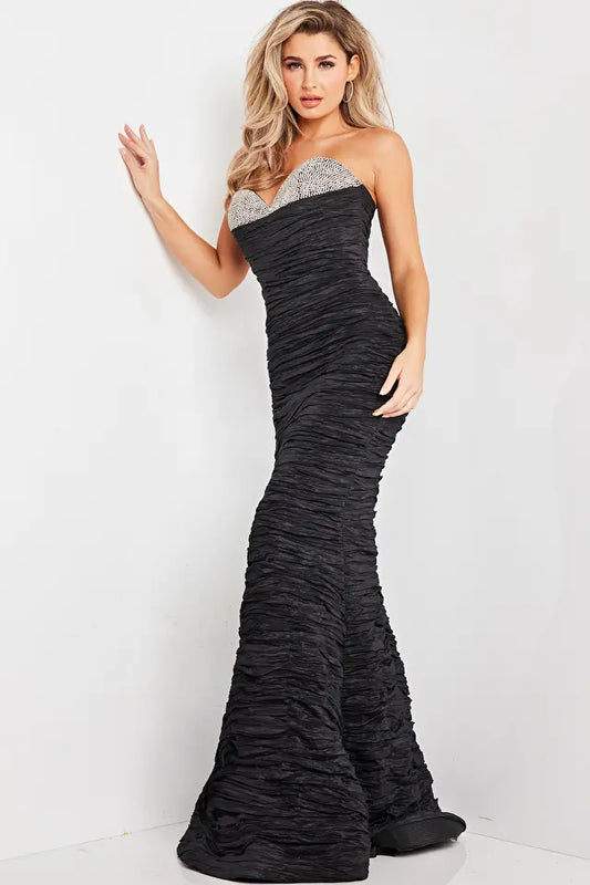 Be the belle of the ball in the Jovani 23546 Long Prom Dress. This stunning gown features a beautifully embellished mermaid silhouette, sweetheart neckline, and elegant ruching. Perfect for any formal or pageant event, this dress will make you feel confident and glamorous. Increase your confidence and glamour with the Jovani 23546 Long Prom Dress.