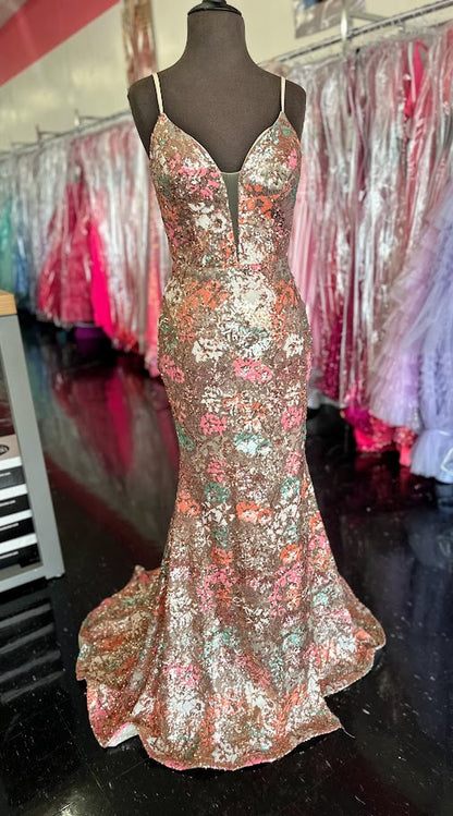 Nina Canacci 2393 Size 4 Gold Sequin Floral Prom Dress Backless Formal Guest Evening Gown Fitted V Neck