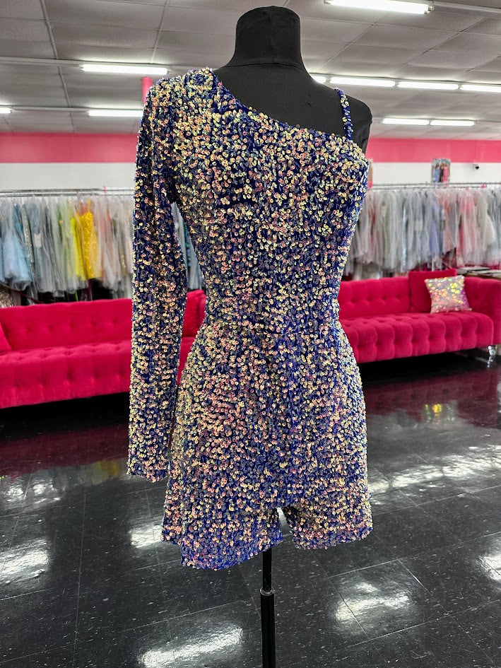 Marc Defang 8048 Short Sequin Romper One Shoulder Long Sleeve Fun Fashion

Single shoulder sleeve
Beaded Strap
Fully beaded Romper
Detachable Overskirt (optional)
Center back invisible zipper
Fully lined

Available Sizes: 4


Color: Royal

*Overskirt Not Included!