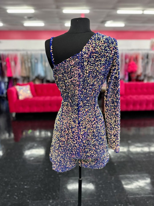 Marc Defang 8048 Short Sequin Romper One Shoulder Long Sleeve Fun Fashion

Single shoulder sleeve
Beaded Strap
Fully beaded Romper
Detachable Overskirt (optional)
Center back invisible zipper
Fully lined

Available Sizes: 4


Color: Royal

*Overskirt Not Included!