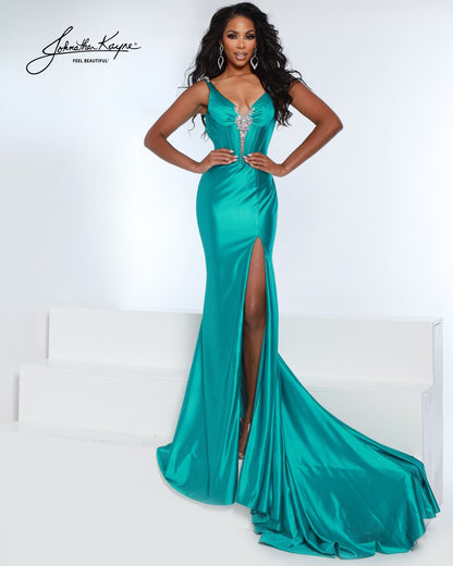 Designer: Johnathan Kayne — Style 3207
Designed in stretch knit fabrics, Johnathan Kayne style 3207 is a body-conscious long prom dress that offers both comfort and style. The stretchy construction allows the dress to move with you, making it a great option for pageant, prom, or any event where a fitted gown with flexibility is desired.

Sizes: 000, 00, 0, 2, 4, 6, 8, 10, 12, 14, 16
Colors: Hot Coral, Teal, Purple