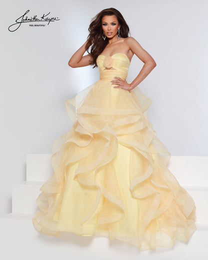 Designer: Johnathan Kayne — Style 3271
Style 3271 is a flowy Johnathan Kayne long prom dress crafted from lightweight special occasion fabrics for beautiful movement. The skirt glides effortlessly with every step, creating an elegant pageant dress silhouette that photographs beautifully and stands out on stage or on the dance floor.

Sizes: 000, 00, 0, 2, 4, 6, 8, 10, 12, 14, 16
Colors: Blush, Sky Blue, Yellow