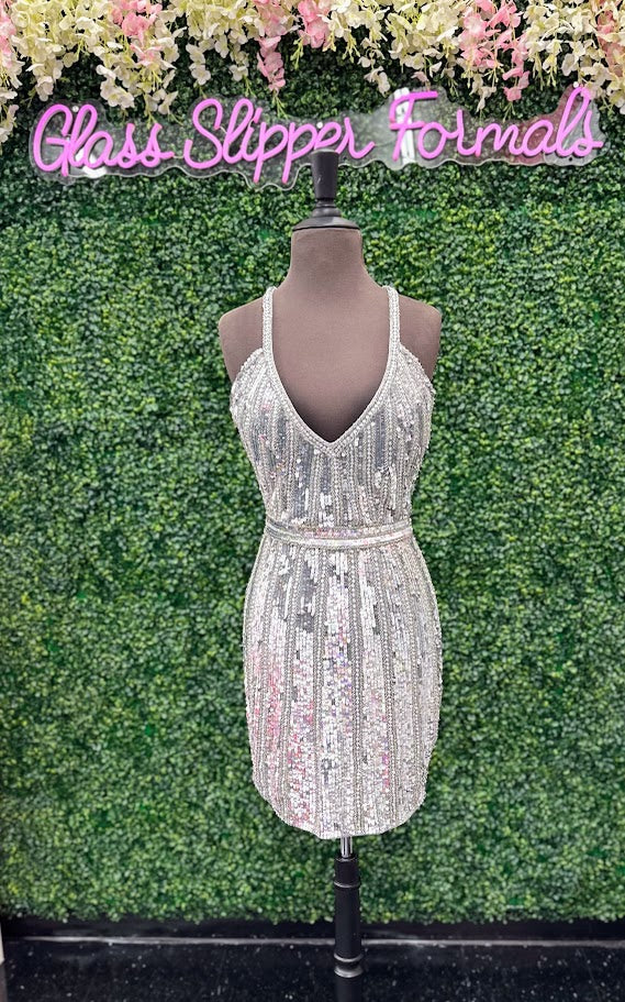 Primavera Couture 3314 short v neckline open back with criss cross straps beaded sequins homecoming dress cocktail dress reception dress

Platinum (Silver)


size: 6