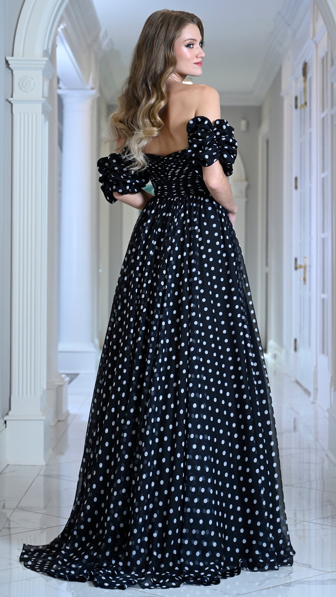 Colors Dress 4053 ballgown prom dress in BLACK — 2027