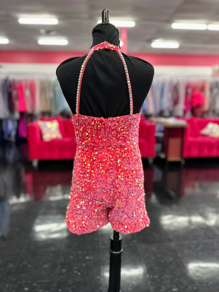 Marc Defang 5033 Short Girls sequin Pageant Romper high neck fun fashion Velvet Sequin High Neck Crystal Embellished Romper Pageant Fun Fashion

Sparkle Iridescent colors&nbsp;
Fully beaded
Halter Neck
Back Straps&nbsp;
Side Pockets
Knitted inner comfort lining

Available Sizes: 6, 12

Available Colors:&nbsp;Hot Pink

In Stock &amp; Ready to Ship! *Romper Only! Overskirt sold seperate!