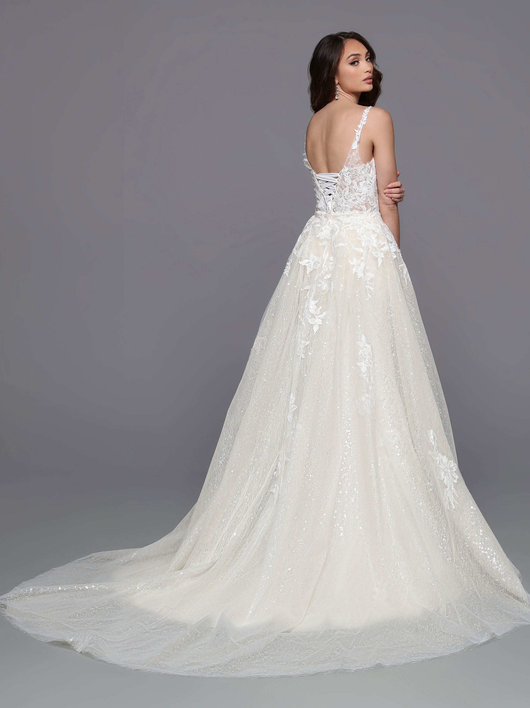 Sparkling Beaded Wedding Dress with Detachable Train in Dubai –  loveangeldress