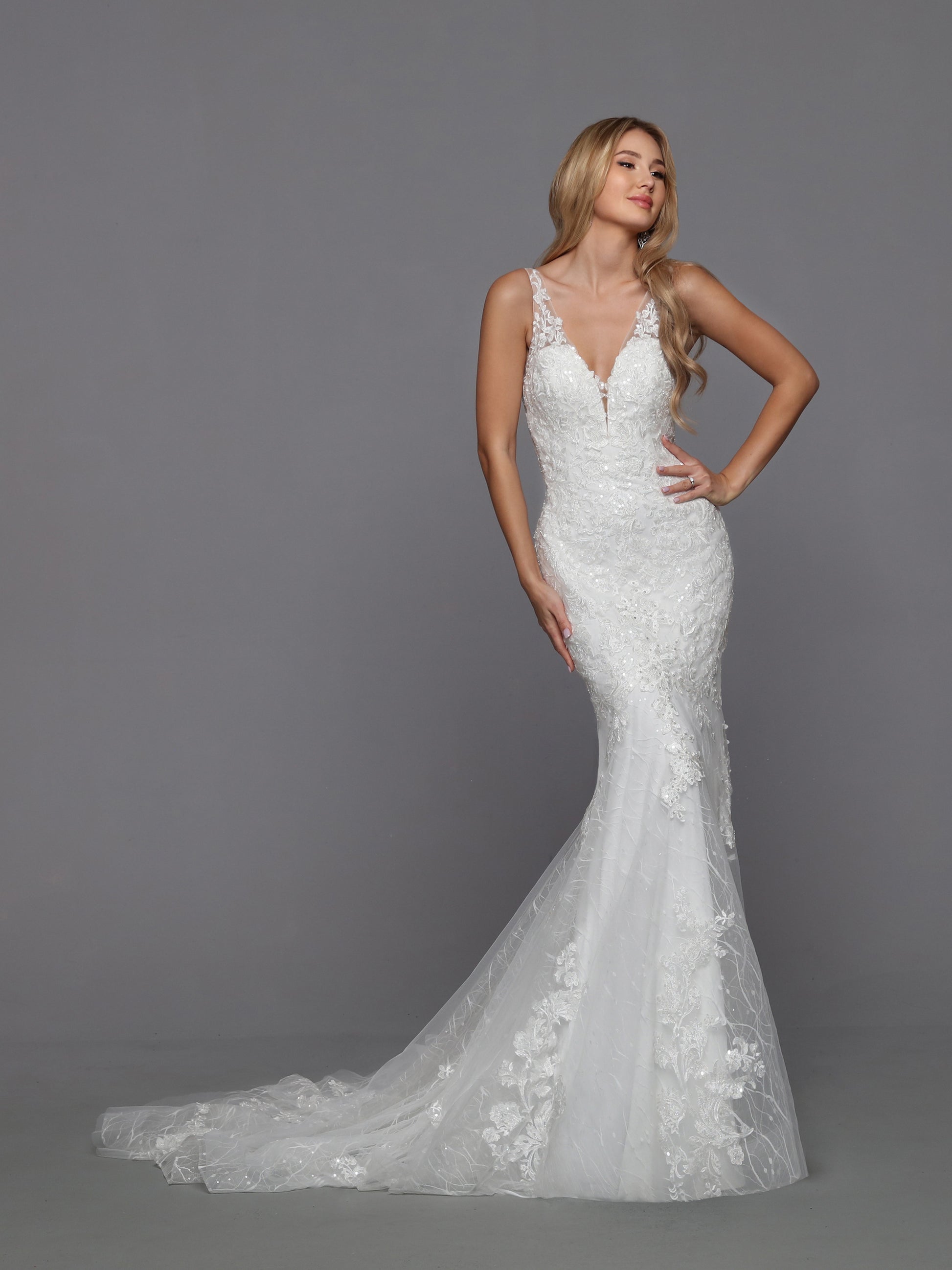 DaVinci Bridal 50770 Mermaid Fit And Flare V-Neck Lace Tulle Open Back Train Wedding Gown 10 / Ivory DaVinci Bridal 50770 Mermaid Fit And Flare V-Neck Lace Tulle Open Back Train Wedding Gown 10 / Ivory