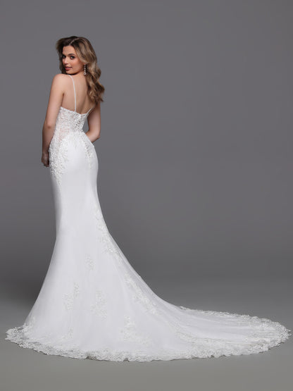Elevate your bridal elegance with the Davinci Bridal 50880 gown, featuring delicate ivory beaded lace overlay on soft tulle. This size 2 dress showcases a graceful scoop neckline and refined button detailing along the back, blending timeless sophistication with modern charm. Perfect for the bride seeking understated luxury and intricate craftsmanship on her special day.

Fabric:&nbsp;Lace, Tulle

Neckline:&nbsp;Straight Across, Straps

Silhouette:&nbsp;Fit &amp; Flare

Details:&nbsp;Beading, Buttons, Chapel