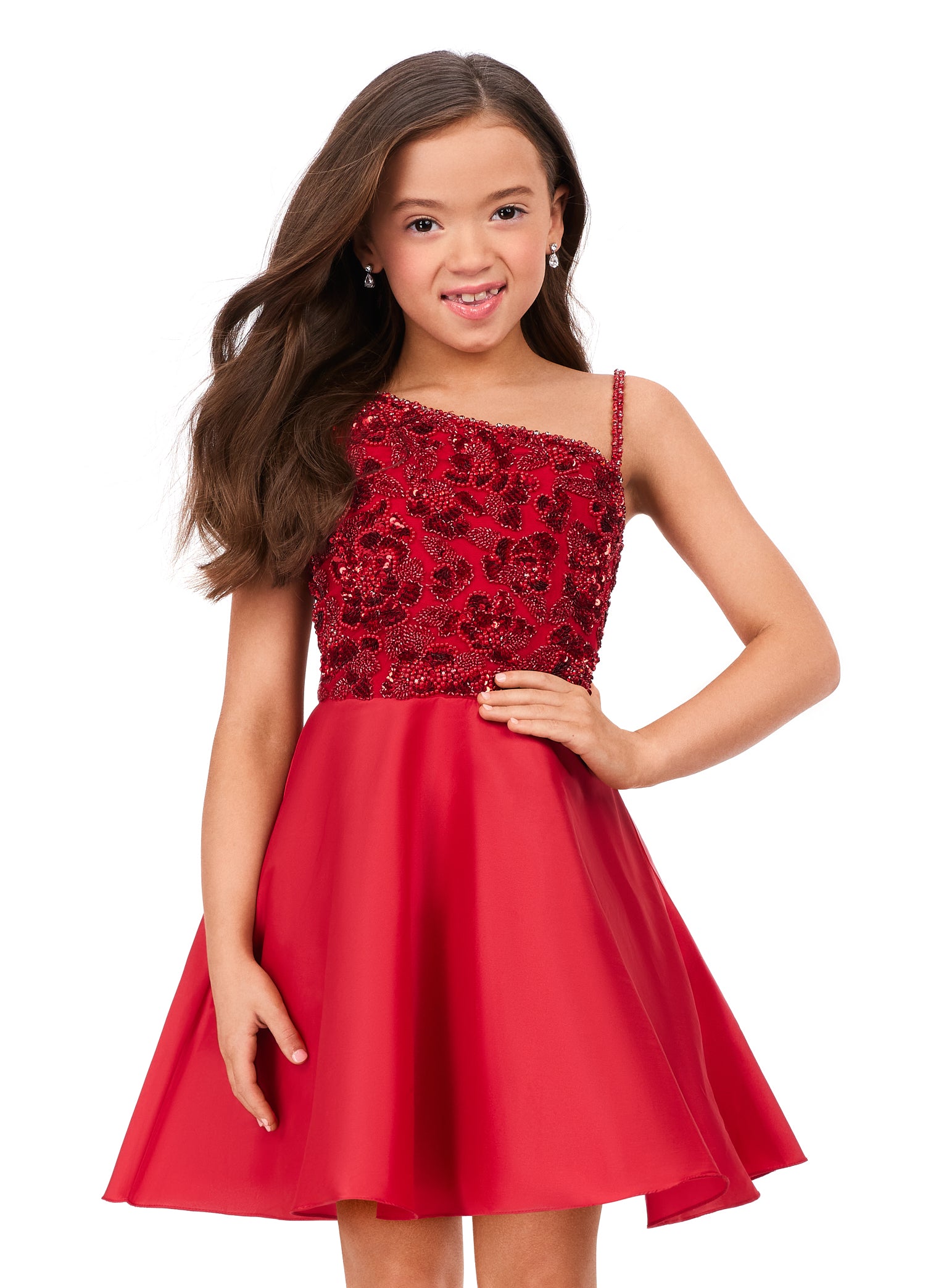 Have fun and look fabulous in this stunning cocktail dress! Complete with its one shoulder bustier, intricate beadwork and a flowy taffeta skirt! One Shoulder Beaded Bustier Taffeta A-Line Skirt