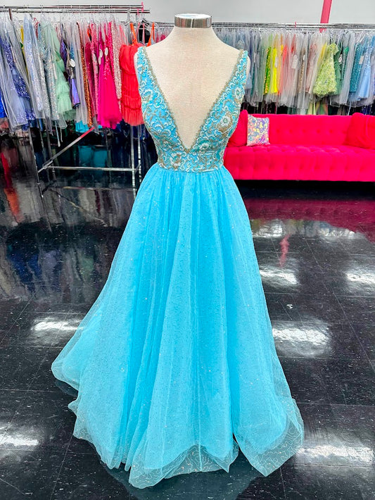 This elegant Amarra 94052 dress is adorned with intricate beading and sequins, featuring a V neck and A line cut that beautifully accentuates your figure. The delicate tulle train adds a touch of sophistication to this show-stopping prom or pageant gown. Make a lasting impression with this stunning ballgown.&nbsp;The Ball Gown with a V-back Dress is crafted with luxurious tulle fabric giving it an elegant feel. Its ball-gown silhouette is designed to complement different body types, providing a look. The ne