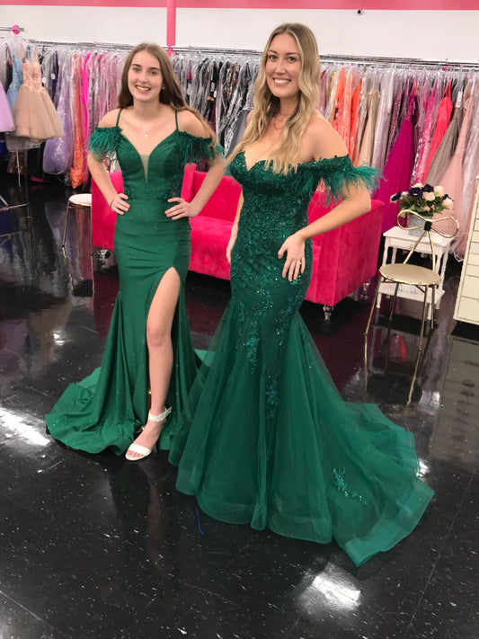 Amarra 88558 Size 4 Emerald Prom Dress Feathers