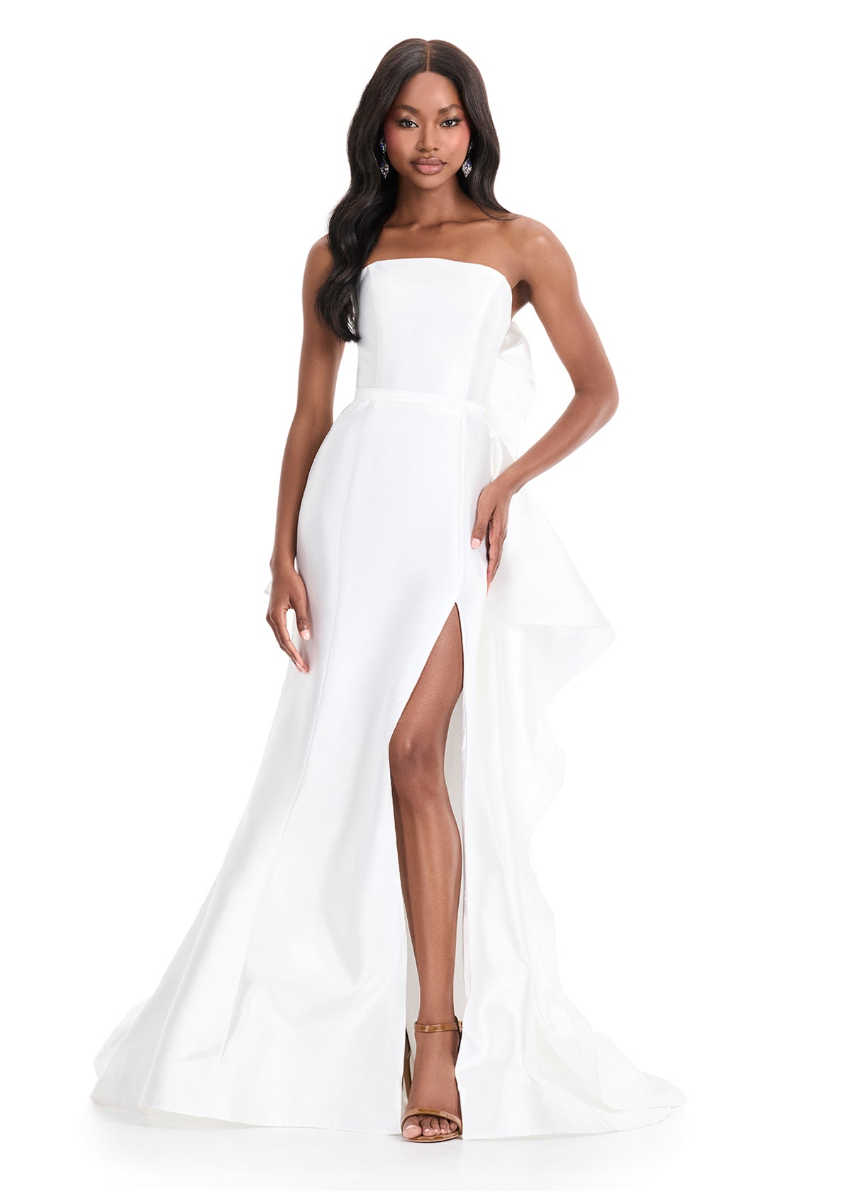 Ashley Lauren 11866 Mikado Strapless Gown With Bow.&nbsp; We love a bow! This strapless mikado gown features a belt and left leg slit. The look is complete with a back bow that cascades down the back and onto the sweep train.

Strapless
Mikado
Left Leg Slit
Ruffle Detail
Colors:&nbsp; Red, Yellow, Black/White, Pink, White