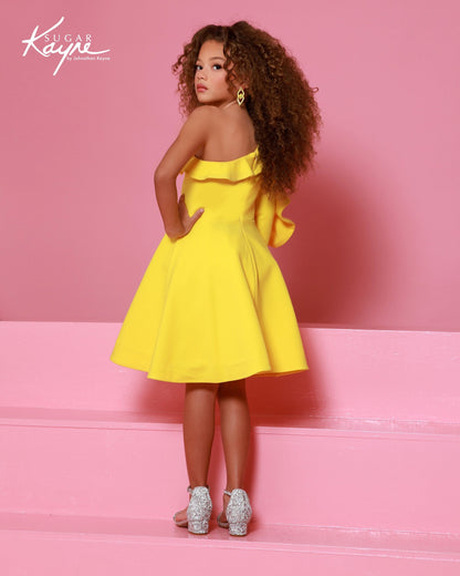 Designer: Sugar Kayne — Style C409
Sugar Kayne style C409 is a versatile girls pageant dress crafted from high-quality special occasion fabrics. Designed for comfort, movement, and standout style, this gown helps her feel confident and camera-ready at every event.

Sizes: 2–16
Colors: Canary, Magenta, Seafoam