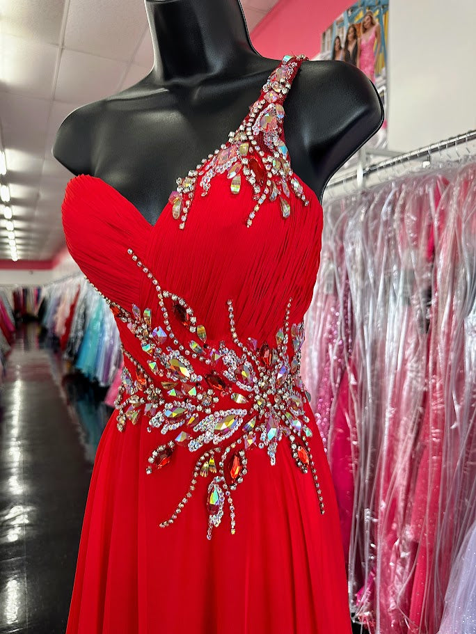 Precious Formals Glam Gurlz style S 53012 is a flowy chiffon prom gown with sweetheart neckline and hand beaded one shoulder crystal strap and elaborate hand beaded detailed waistline pageant dress.&nbsp;

Fanciful detailing, expressive colors, and a great price make Glam Gurlz dresses a perfect fit for any special occasion.

Available Color: Red

Available Size: 0