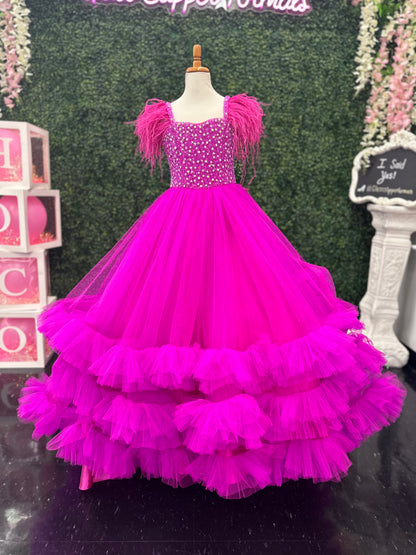 Sugar Kayne C327 features a fashionable pageant dress for girls and preteens, complete with feather straps, a tiered ruffle bottom, and a crystal stone bodice.&nbsp;Stand out and feel confident on stage! This tulle ballgown features ostrich feathers on the shoulders, a beaded bodice, and tiered skirt to show off your personality!

Colors:&nbsp; Aqua, Bubblegum, White, Magenta

Sizes:&nbsp;&nbsp;2, 4, 6, 8, 10, 12, 14, 16

(Sizes 2-6 do not have bust cups, Sizes 8-16 will have preteen size bust cups)