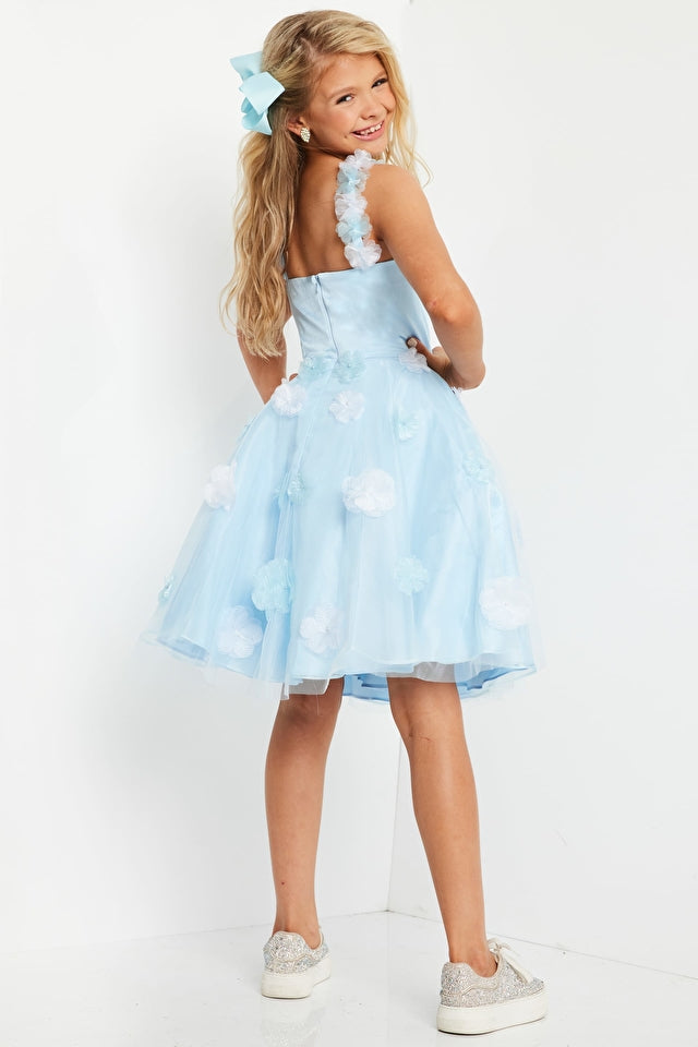 Jovani Kids K25989 Fit And Flare Floral Tulle Sweetheart Neckline Short Girls Dress. The Jovani Kids K25989 is the perfect dress for little ones who love to twirl! This adorable tulle fit and flare dress features a sweetheart neckline and is decorated with beautiful floral embroidery. Ready to sparkle in every occasion!