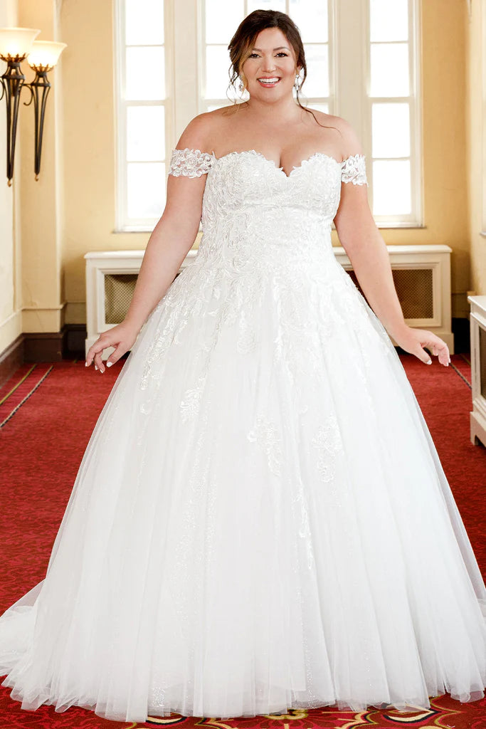 Blush/Pink Off The Shoulder Plus Size Wedding Dress Lace Appliques Bridal  Gown