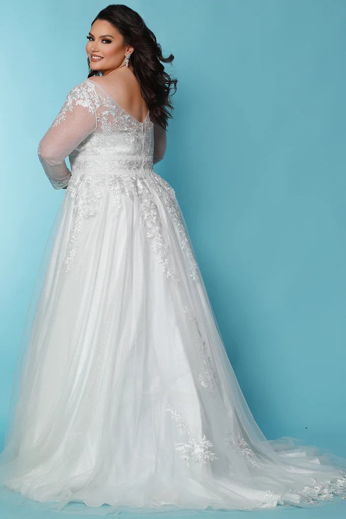 Sydneys Closet SC5282 Esmeralda Ivory Bridal Dress. Aim for elegance that never fades with this timeless ivory bridal dress by Sydneys Closet! Both chic and sophisticated, the SC5282 Esmeralda is perfect for creating those special memories you'll never forget! Get ready to walk down the aisle in style!