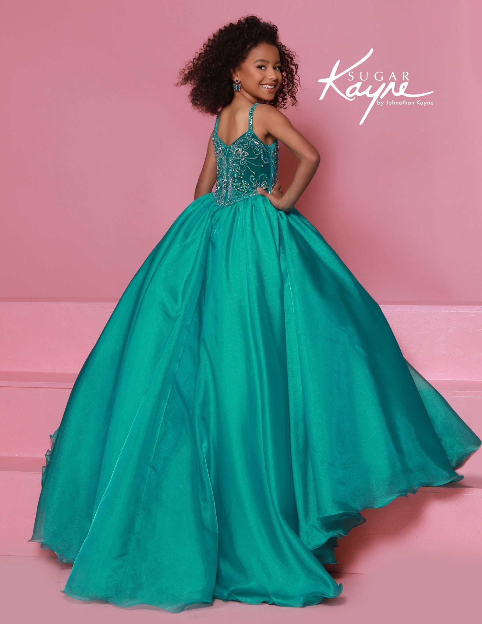 Sugar Kayne C389 Off the Shoulder Girls and Preteens Pageant Dress Straight Neckline Organza Long Ballgown.

Dazzle the judges in this breathtaking Sugar Kayne C389 pageant gown. The elegant off-the-shoulder design with straight neckline creates a sophisticated silhouette, while the luxurious organza fabric flows into a stunning long ballgown that catches the light with every movement. Perfect for making an unforgettable entrance and commanding attention on stage.

Colors&nbsp; Royal, Teal, White

Sizes&nbs