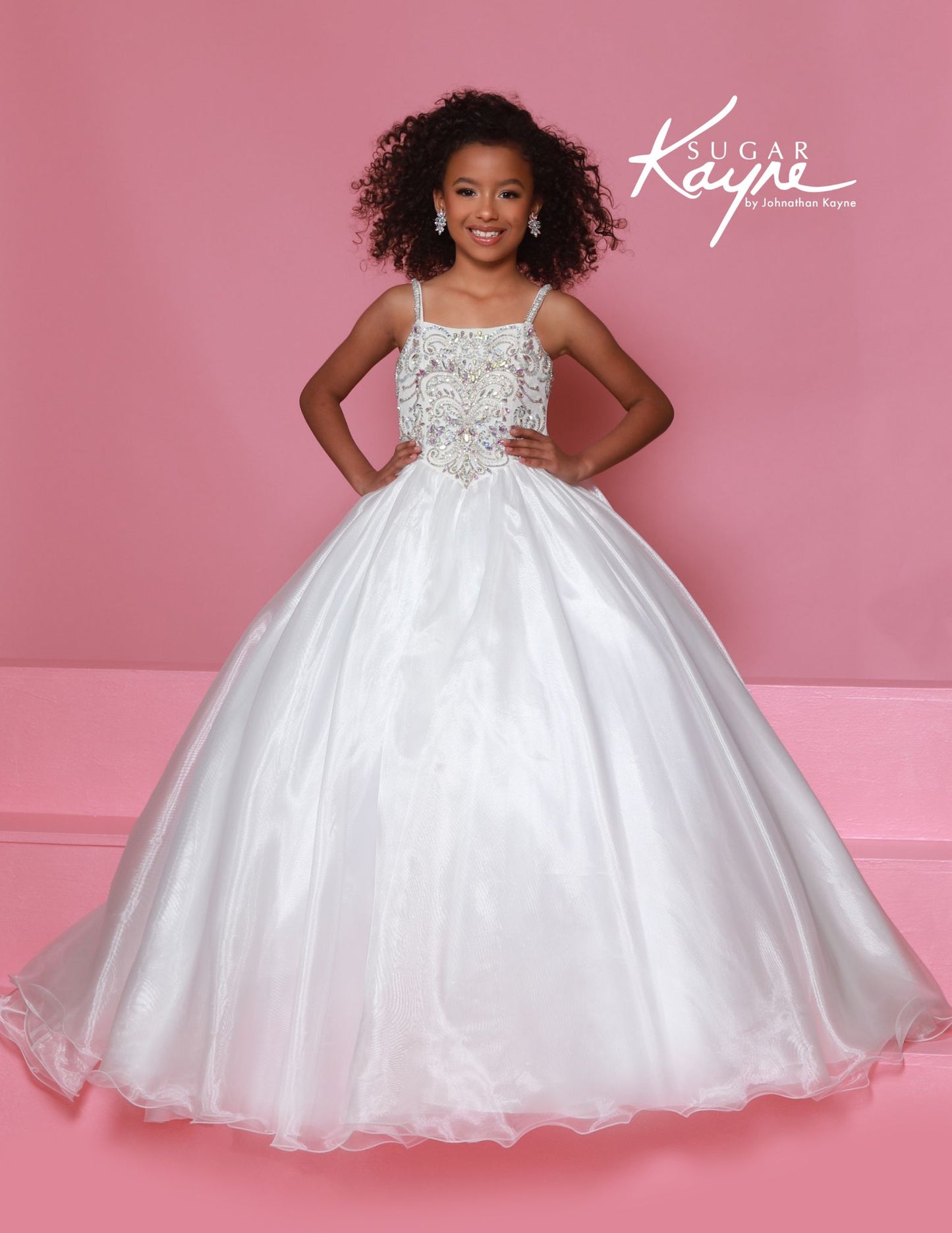 Sugar Kayne C389 Off the Shoulder Girls and Preteens Pageant Dress Straight Neckline Organza Long Ballgown.

Dazzle the judges in this breathtaking Sugar Kayne C389 pageant gown. The elegant off-the-shoulder design with straight neckline creates a sophisticated silhouette, while the luxurious organza fabric flows into a stunning long ballgown that catches the light with every movement. Perfect for making an unforgettable entrance and commanding attention on stage.

Colors&nbsp; Royal, Teal, White

Sizes&nbs