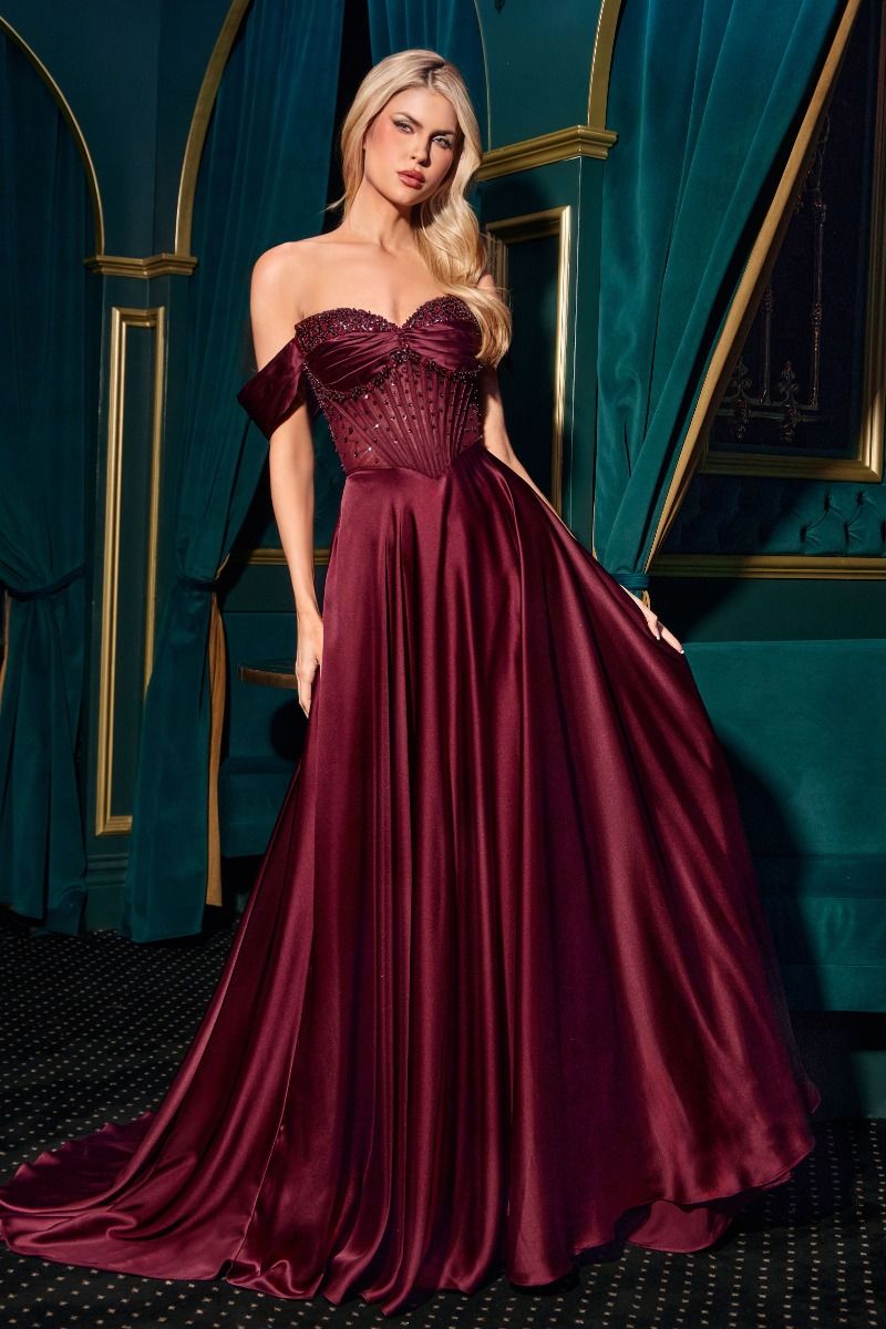 This stunning Ladivine CD297 A-line evening gown combines a strapless sweetheart neckline with removable off-the-shoulder straps for versatile elegance. The intricately beaded bodice features mini floral embellishments, paired with a soft satin skirt that boasts a graceful leg slit. Designed with a structured boned bodice and lace-up corset back, it’s an ideal choice for prom or any formal event where refined beauty is key.