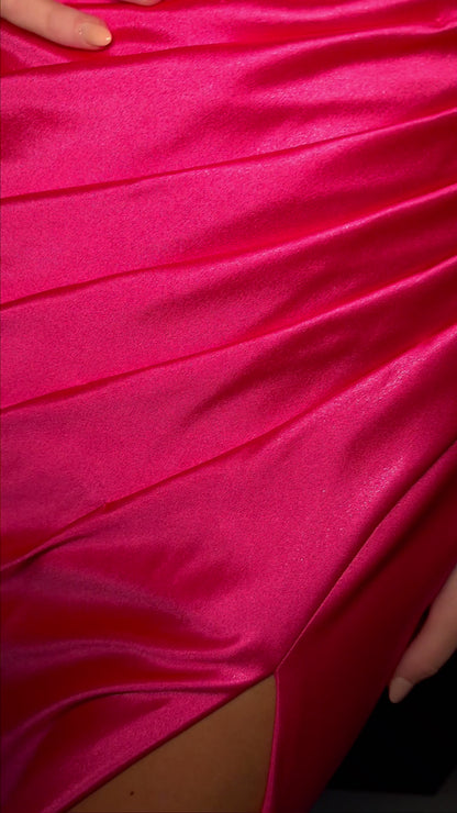 This formal Ashley Lauren 11549 prom dress features a flattering spaghetti strap corset bustier and a stylish slit. Perfect for pageants and formal events, this gown will make you feel confident and elegant. Red carpet ready! This jersey gown features a spaghetti strap design with a corset bustier and ruched skirt with a slit.
